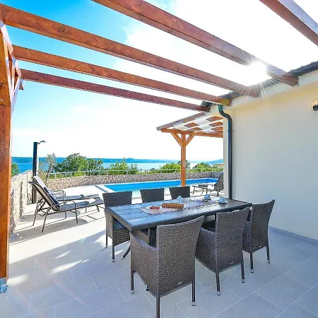 Sunrise Villa *